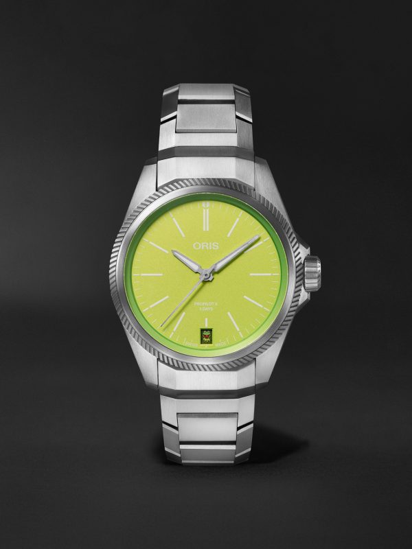 + The Muppets ProPilot X Kermit Limited Edition 39mm Titanium Watch, Ref. No. 01 400 7778 7157-Set + The Muppets ProPilot X Kermit Limited Edition 39mm Titanium Watch, Ref. No. 01 400 7778 7157-Set