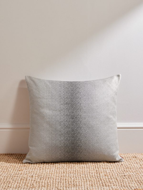 Scia Dégradé Woven Cushion Scia Dégradé Woven Cushion