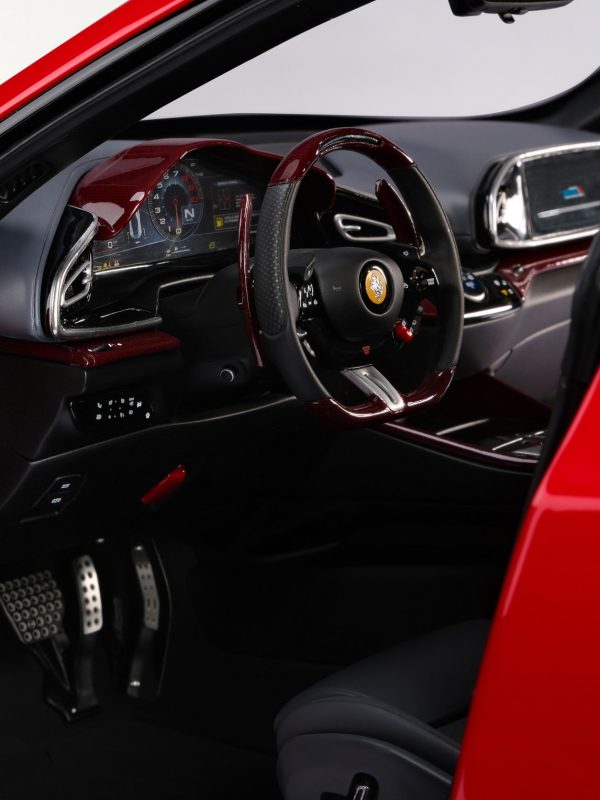 Ferrari Purosangue Limited Edition 1:8 Model Car - E2 Ferrari Purosangue Limited Edition 1:8 Model Car - E2