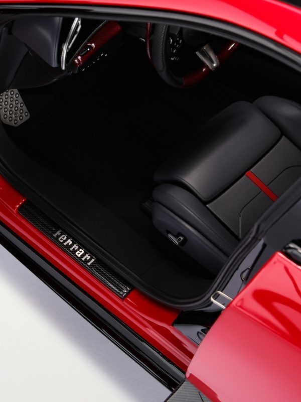 Ferrari Purosangue Limited Edition 1:8 Model Car - E3 Ferrari Purosangue Limited Edition 1:8 Model Car - E3