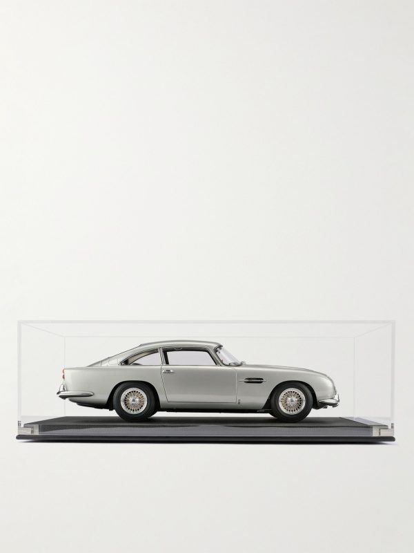 Aston Martin DB5 Limited Edition 1:8 Model Car - FR Aston Martin DB5 Limited Edition 1:8 Model Car - FR