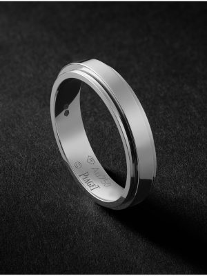 Possession 18-Karat White Gold Ring Possession 18-Karat White Gold Ring