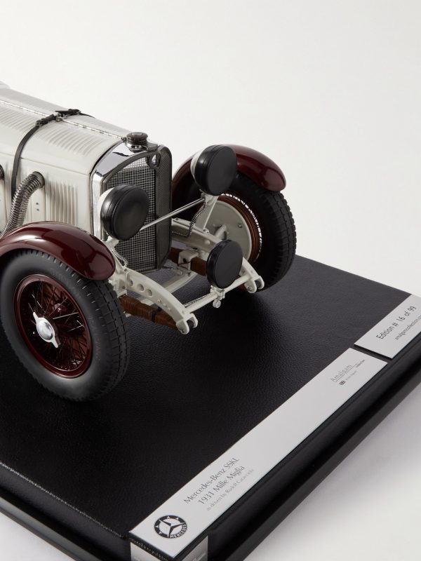 Mercedes-Benz SSKL 1:8 Model Car - CU Mercedes-Benz SSKL 1:8 Model Car - CU