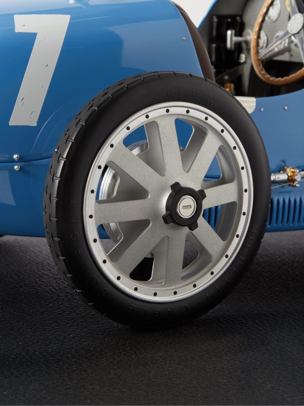 Bugatti Type 35 1:8 Model Car - E1