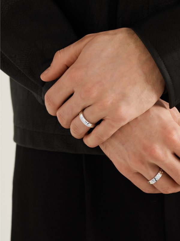 7g Sterling Silver Diamond Ring - FR 7g Sterling Silver Diamond Ring - FR