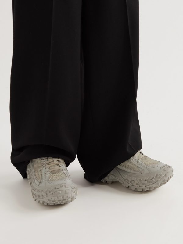 Bouncer Mesh and Rubber Sneakers - E1