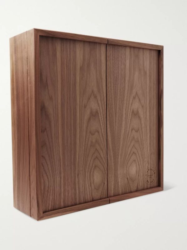 Wine-Lover's Curiosities Cabinet - FR Wine-Lover's Curiosities Cabinet - FR